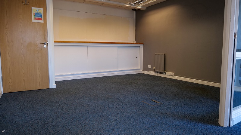 Empty unit